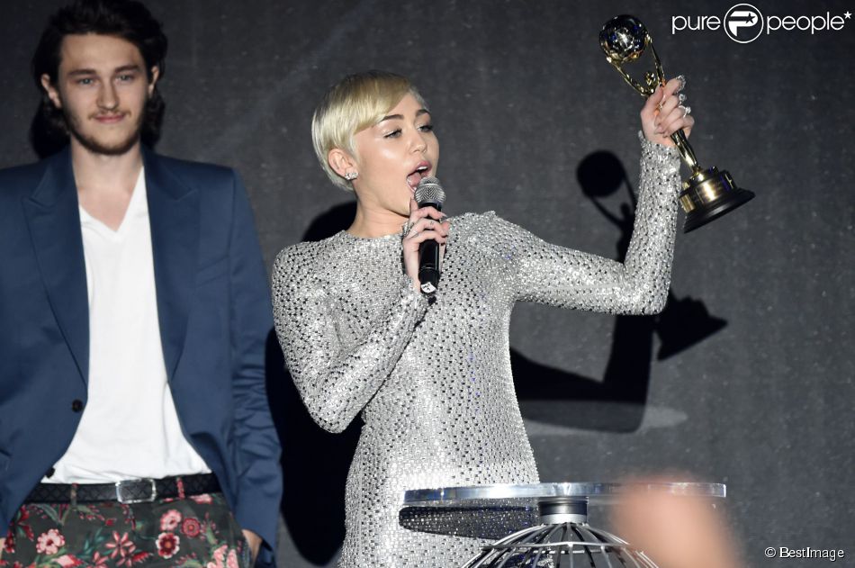 Miley Cyrus aux World Music Awards à Monaco le 27 mai 2014.
